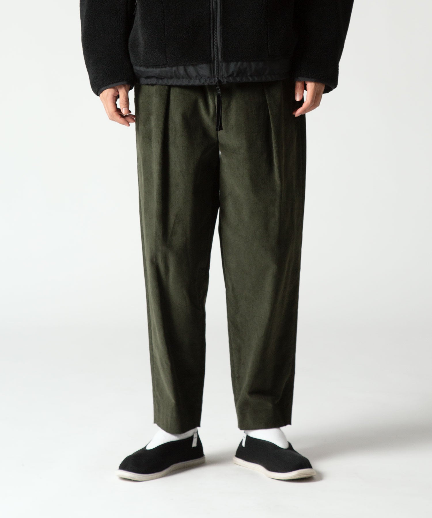 CORDUROY TUCK PANT