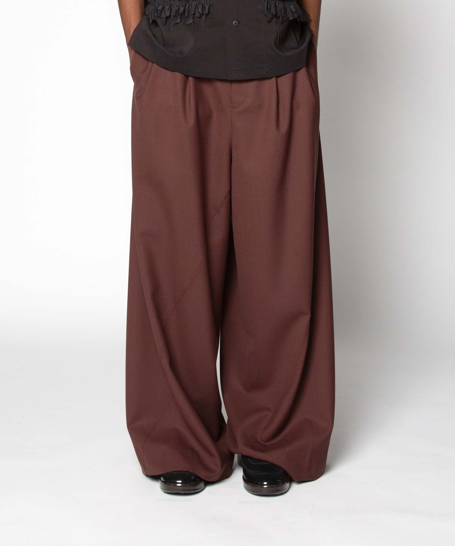 【5％OFF】 TWIST WOOL SLACKS｜yoshiokubo(ヨシオクボ)公式通販｜ パンツ