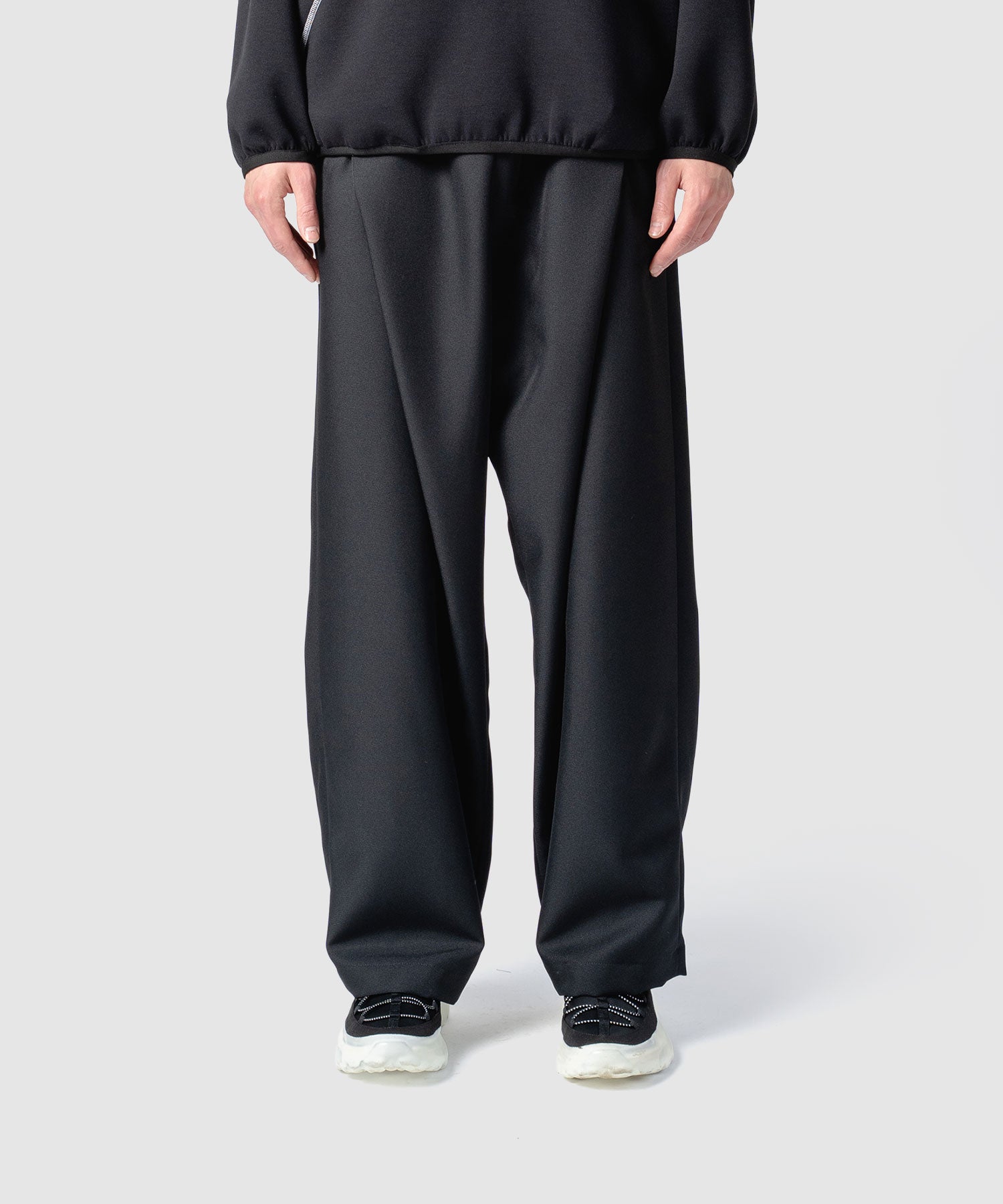 yoshiokubo ヨシオクボ　ワイドスラックス　黒 TWILL WIDE PANT｜yoshiokubo(ヨシオクボ)公式通販｜ツイル