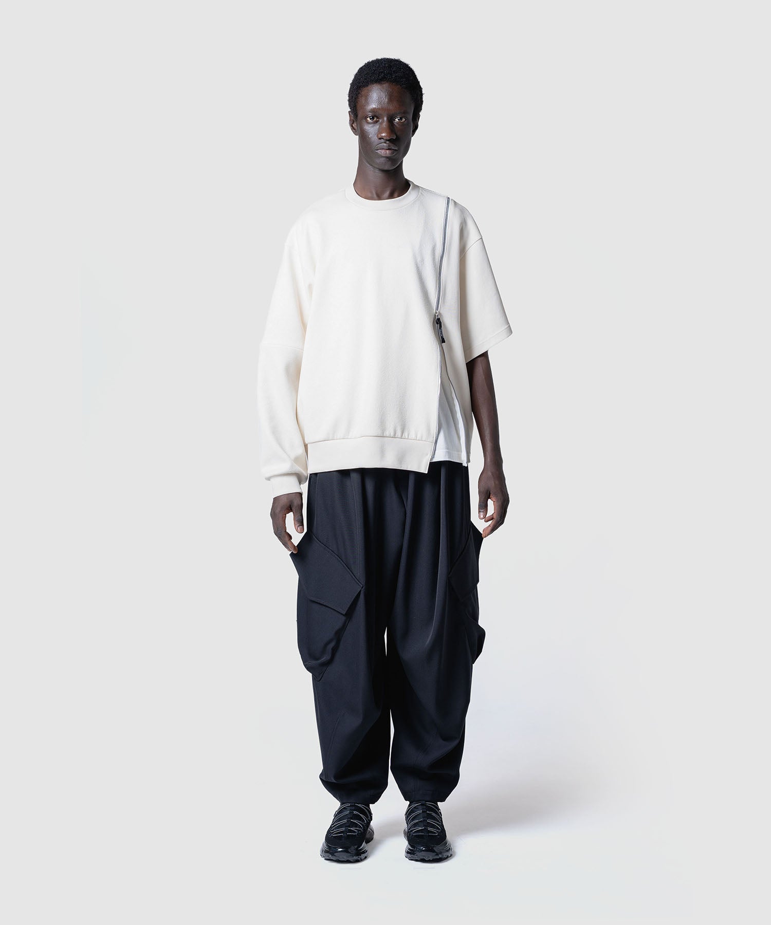 ASYMMETRY SWEAT TOP｜yoshiokubo(ヨシオクボ)公式通販
