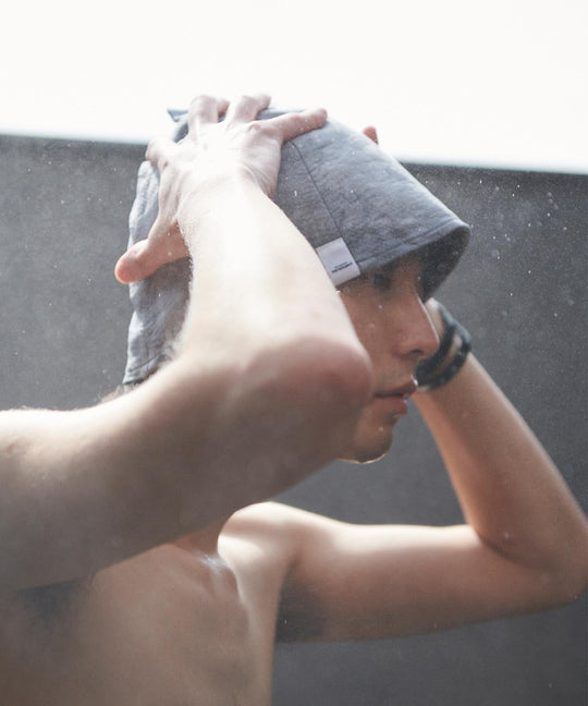 サウナにハマったファッションデザイナーがサウナに入って考えたサウナアイテム