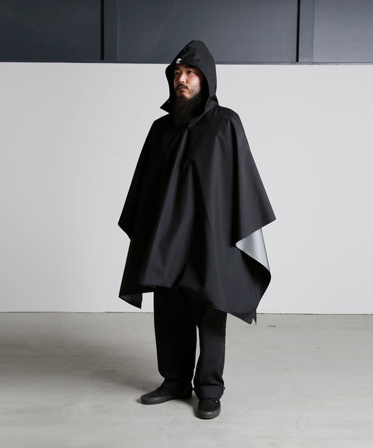 梅雨だけじゃないけど、新しいポンチョの話。